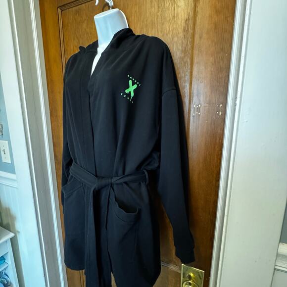 Savage‎ X Fenty Forever Savage Short Hooded Robe XL/1X Rihanna Black Lime Green - Picture 2 of 16